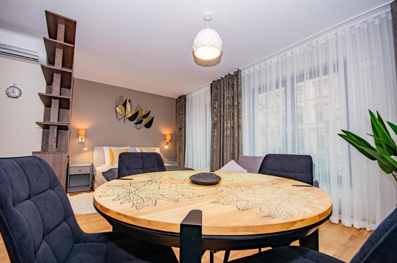 Inpoint Spacious Apartments Near Main Square & Kazimierz District 크라쿠프 외부 사진