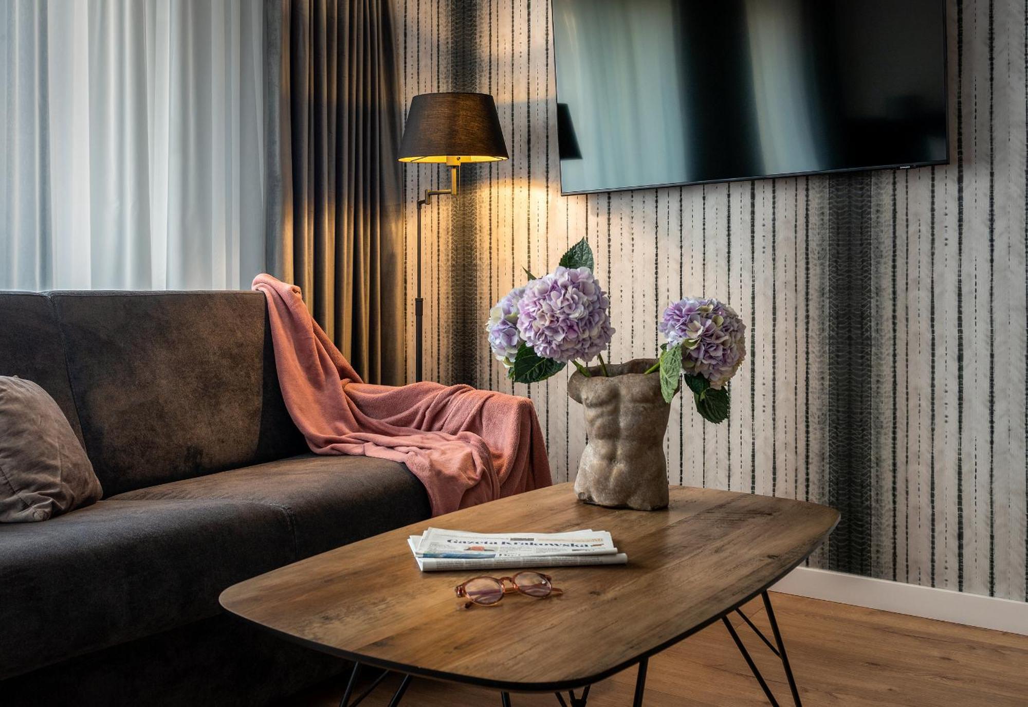 Inpoint Spacious Apartments Near Main Square & Kazimierz District 크라쿠프 객실 사진