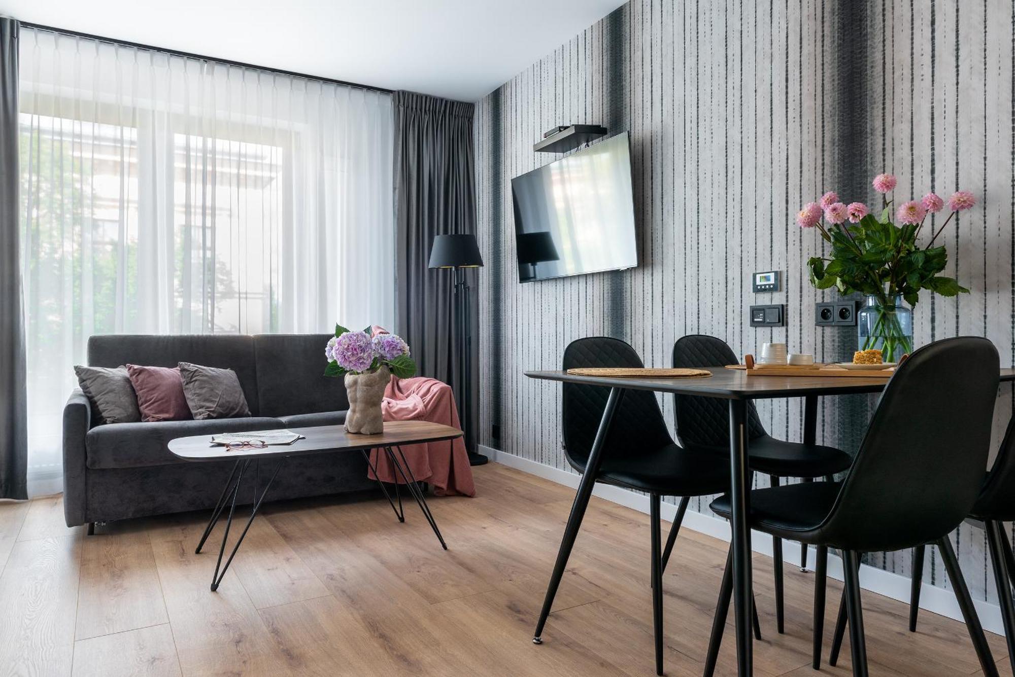 Inpoint Spacious Apartments Near Main Square & Kazimierz District 크라쿠프 객실 사진