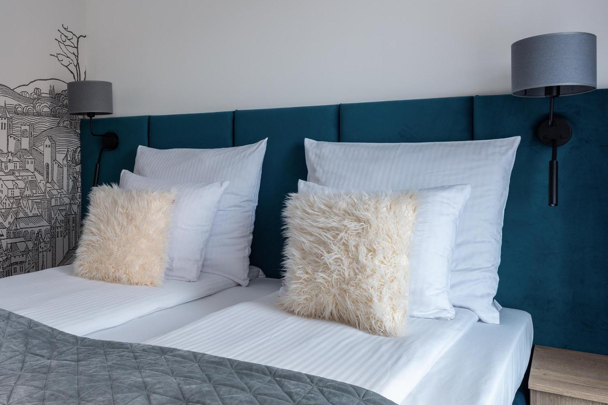 Inpoint Spacious Apartments Near Main Square & Kazimierz District 크라쿠프 객실 사진