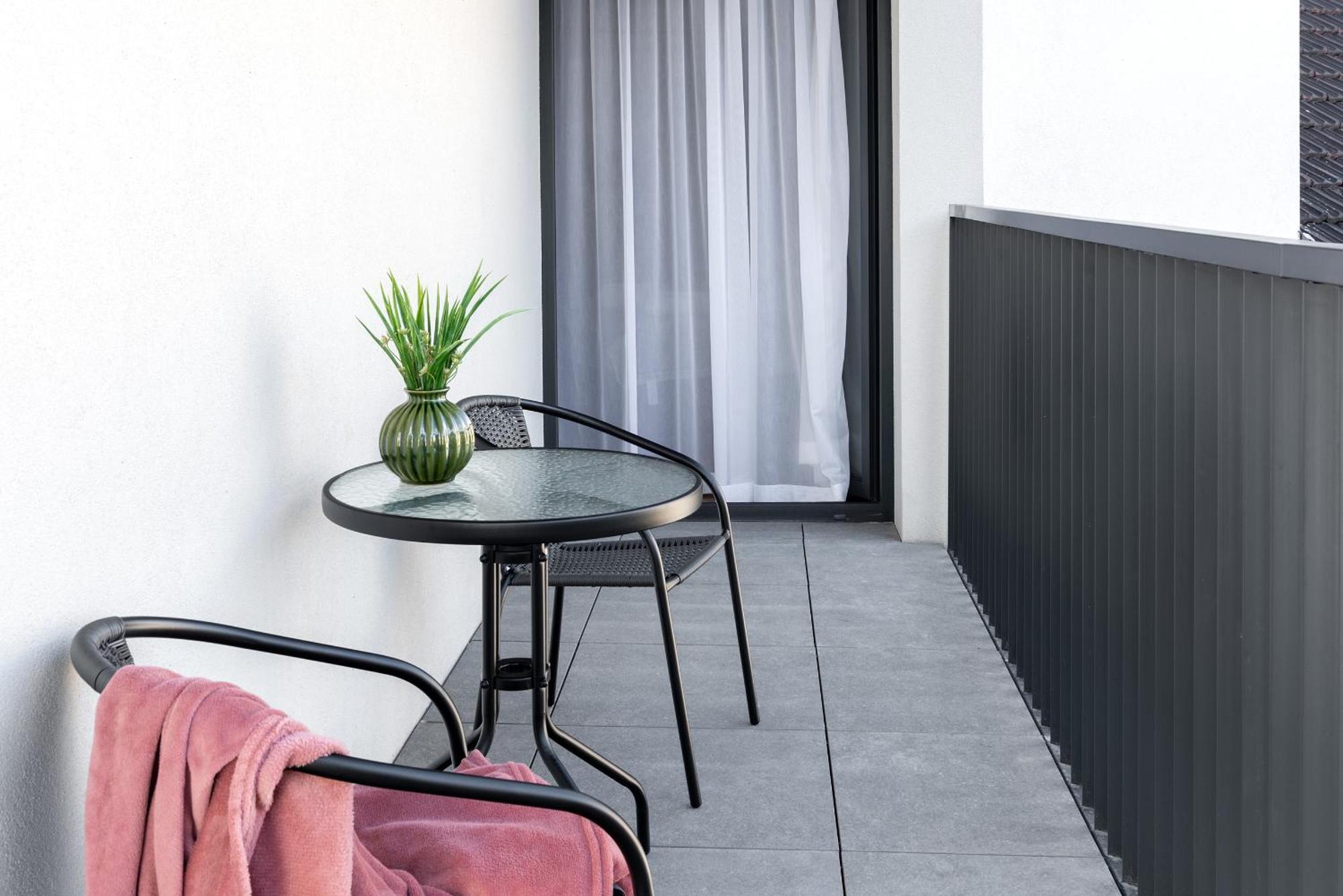 Inpoint Spacious Apartments Near Main Square & Kazimierz District 크라쿠프 객실 사진