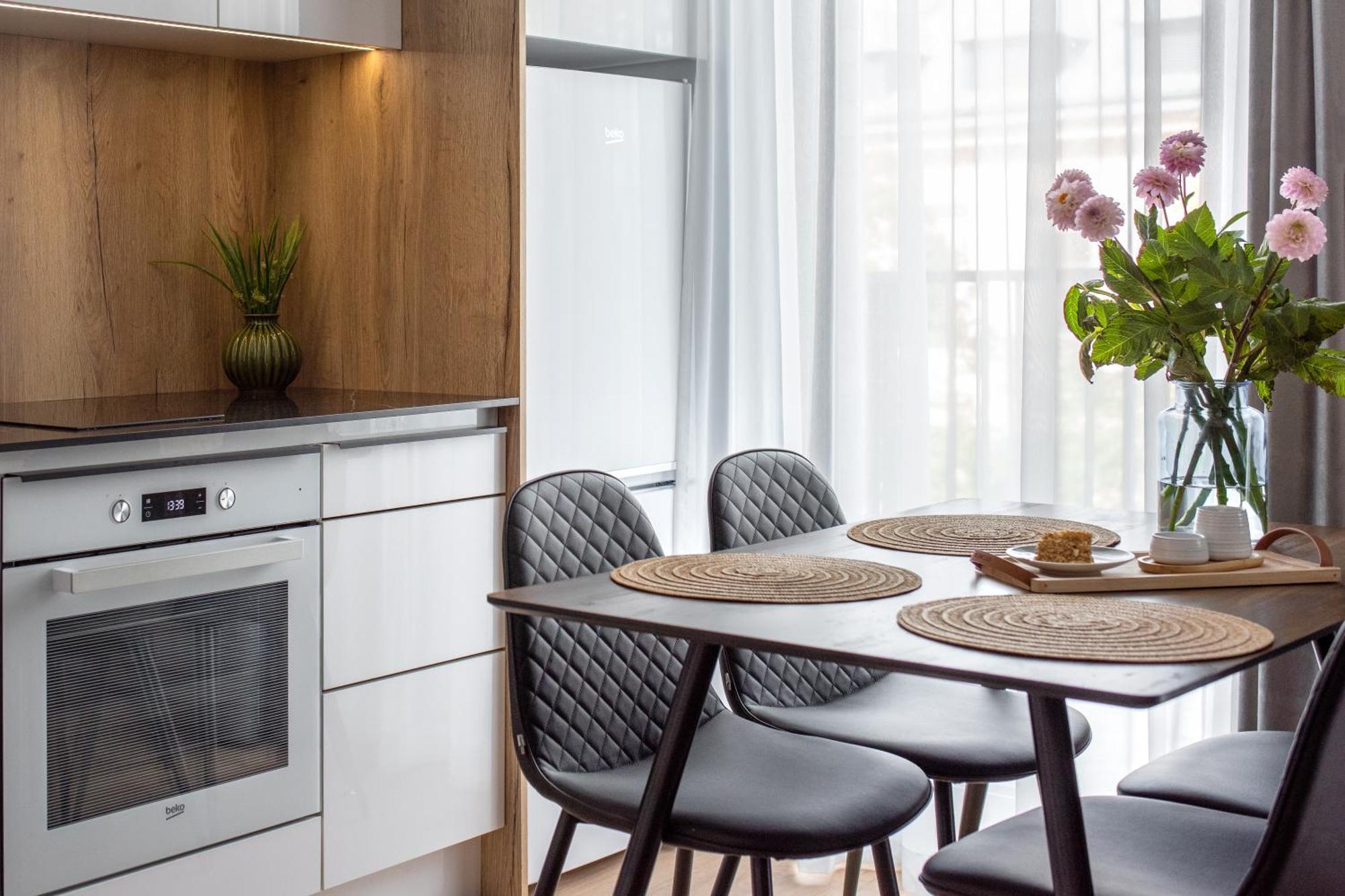 Inpoint Spacious Apartments Near Main Square & Kazimierz District 크라쿠프 객실 사진