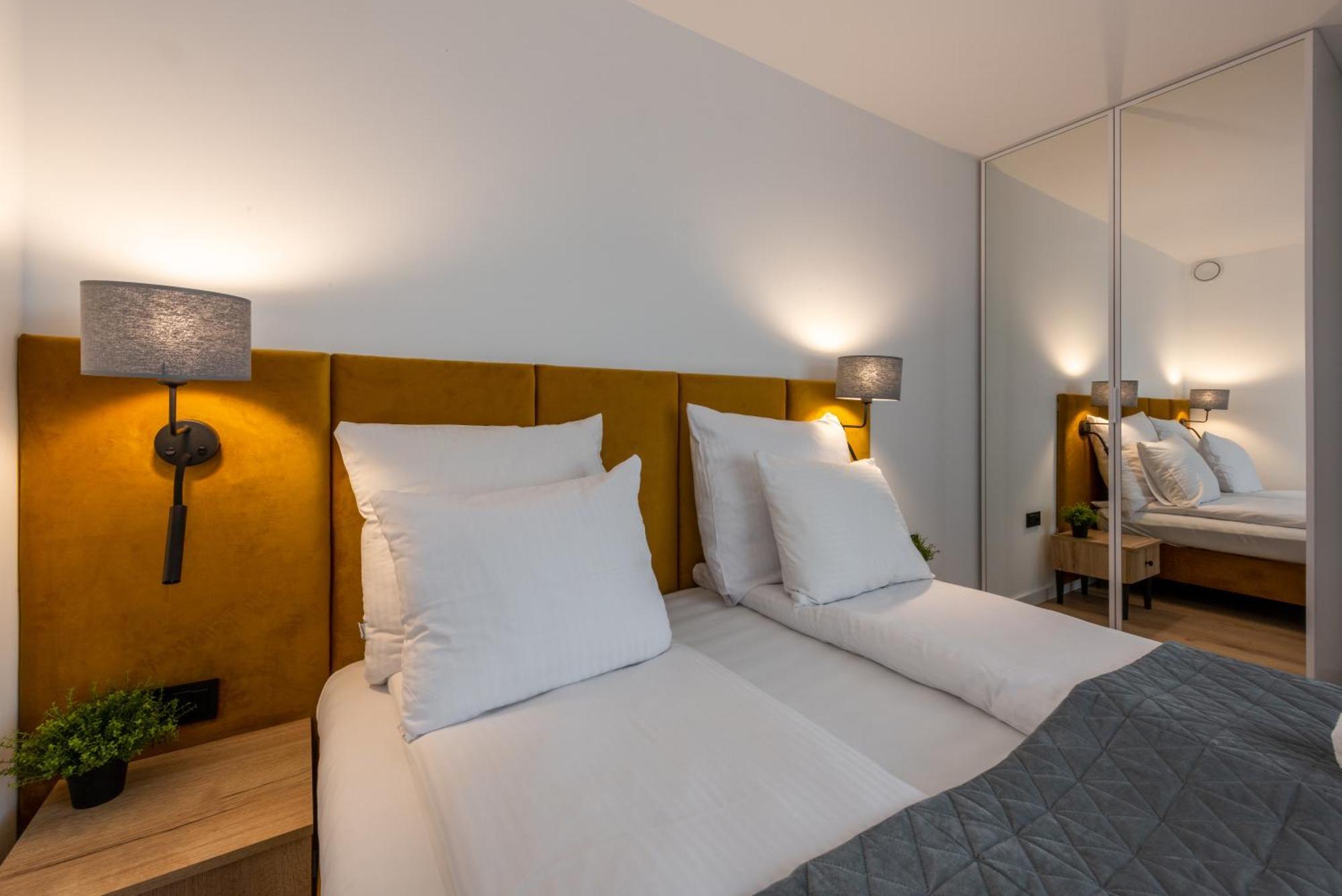 Inpoint Spacious Apartments Near Main Square & Kazimierz District 크라쿠프 객실 사진